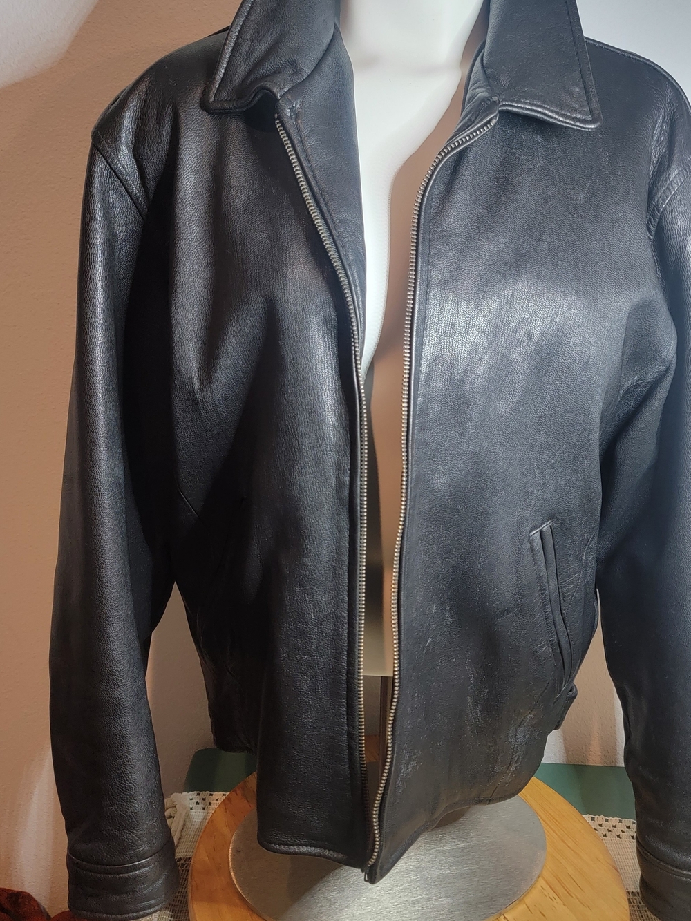 J.CREW Men's Black Leather Full Zip Quilted Lined Short Jacket Size M